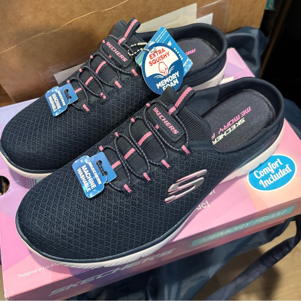 Skechers Women's Navy and Pink Memory Foam Sneakers